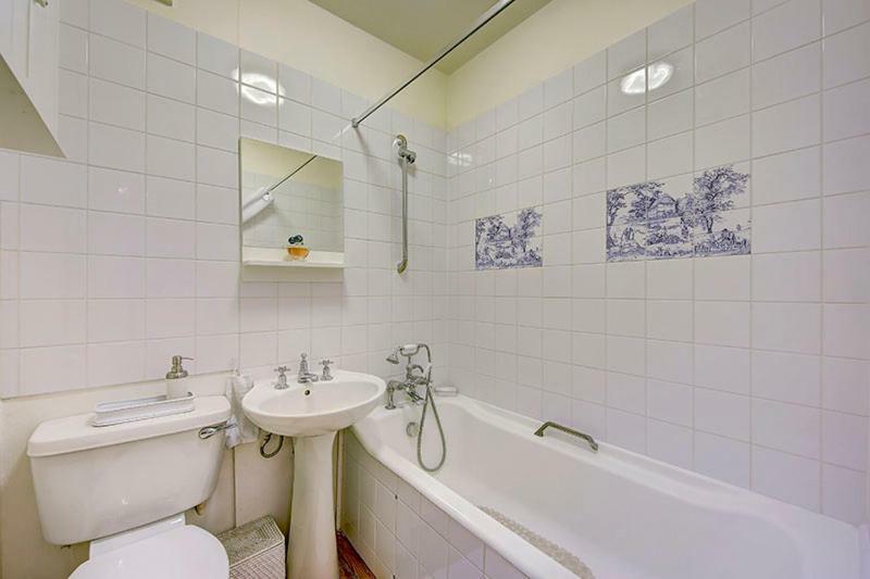Hampstead Stylish Brilliant Location Apartment